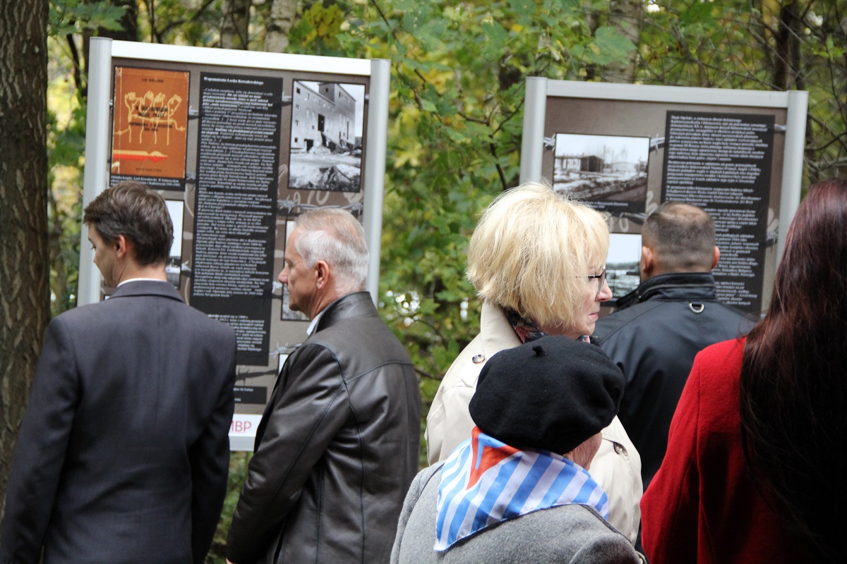 uroczystości: Upamiętnienia losów więźniów i ofiar filii byłego niemieckiego nazistowskiego obozu koncentracyjnego Auschwitz-Birkenau w Sławięcicach w związku z rewitalizacją budynku krematorium